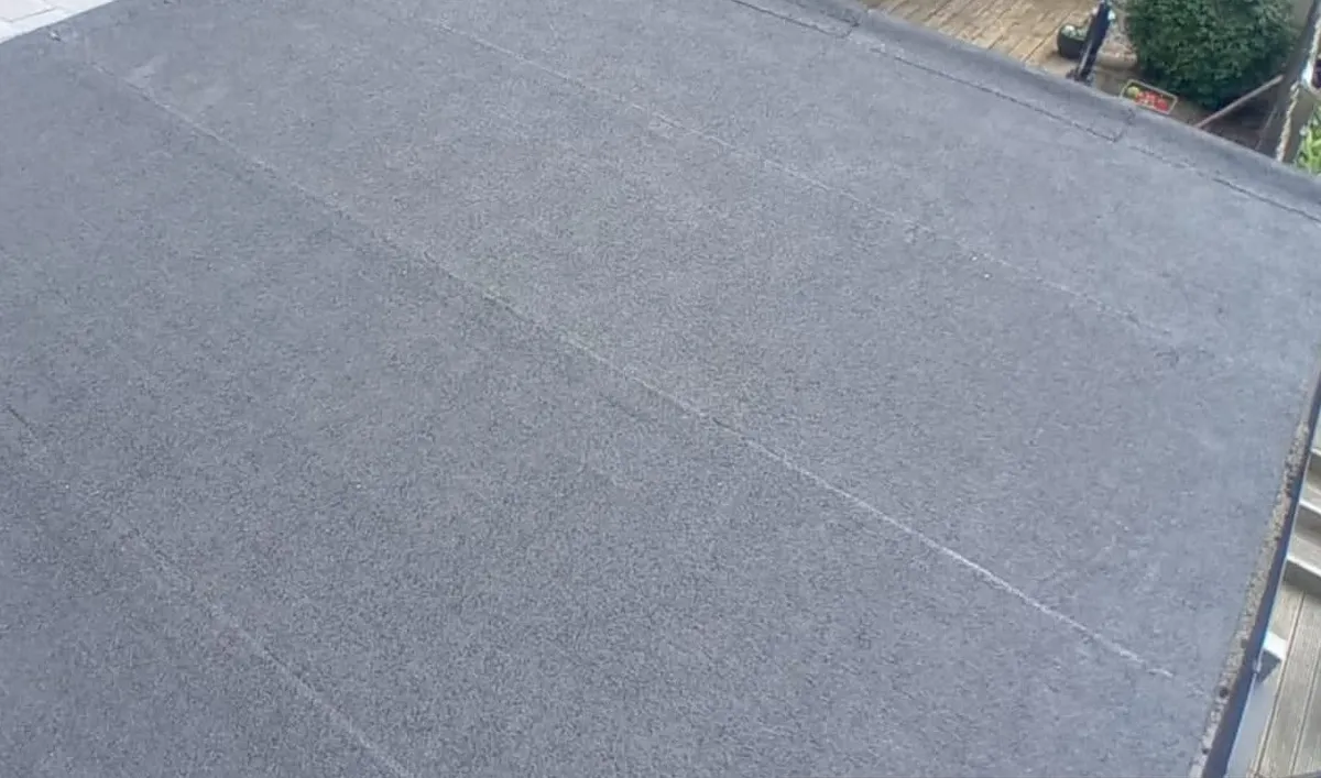 Flat roof refelt: after
